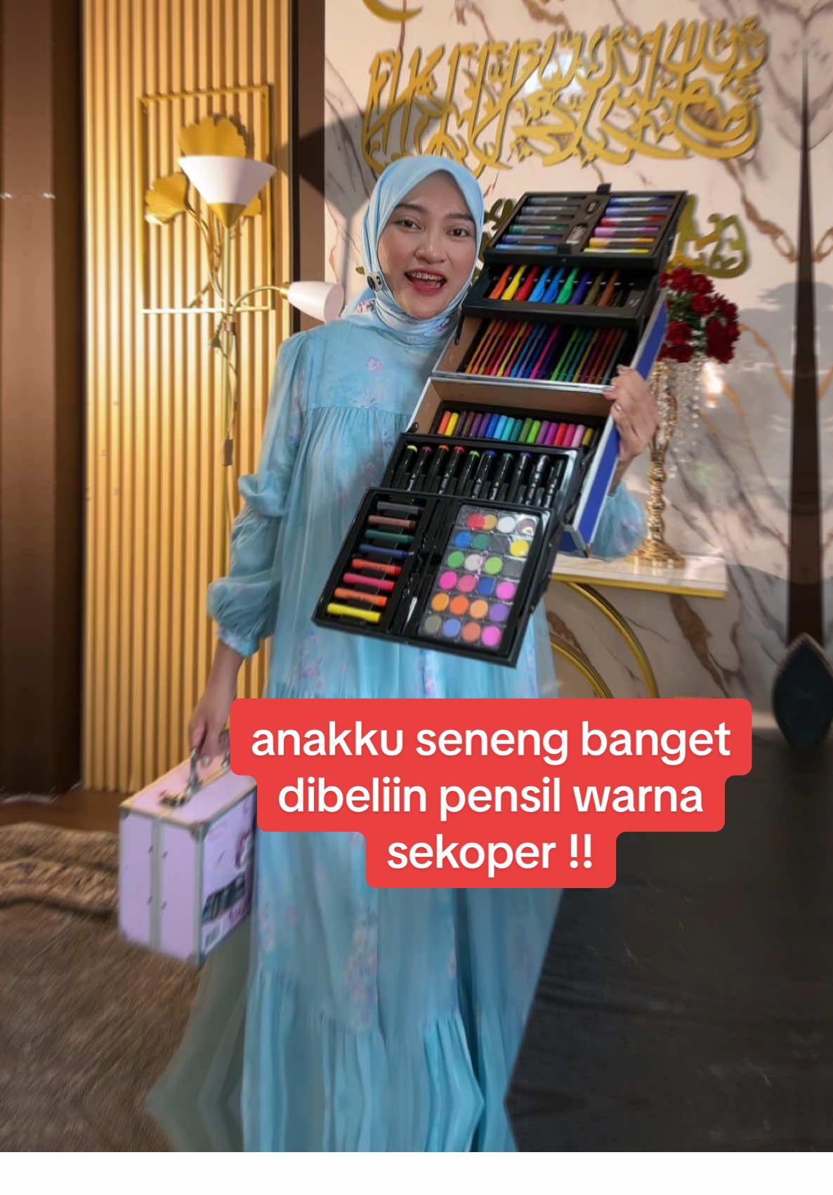 Pensil warna kopernya ready di motif Unicorn dan astronot. Harganya 100 ribuan udah dapat 133pcs bonus koper !  cuss mami langsung diangkut sebelum habis lagi! . . Berikut revisi hashtag tanpa menggunakan #ba#barusan#cu#cuantanpabatase#MegaGuncang1212e#GebyarbelanjaDesemberI#WIBGAJIANe#PensilWarnaAnakr#CrayonLucul#AlatTulisAnaka#KadoAnake#BelanjaAlatTulise#PensilWarnaMurahr#CrayonTerbaikn#AnakKreatifI#DIYAnaka#KadoBermanfaate#BelanjaTanpaRibeta#MainanEdukasiAnak