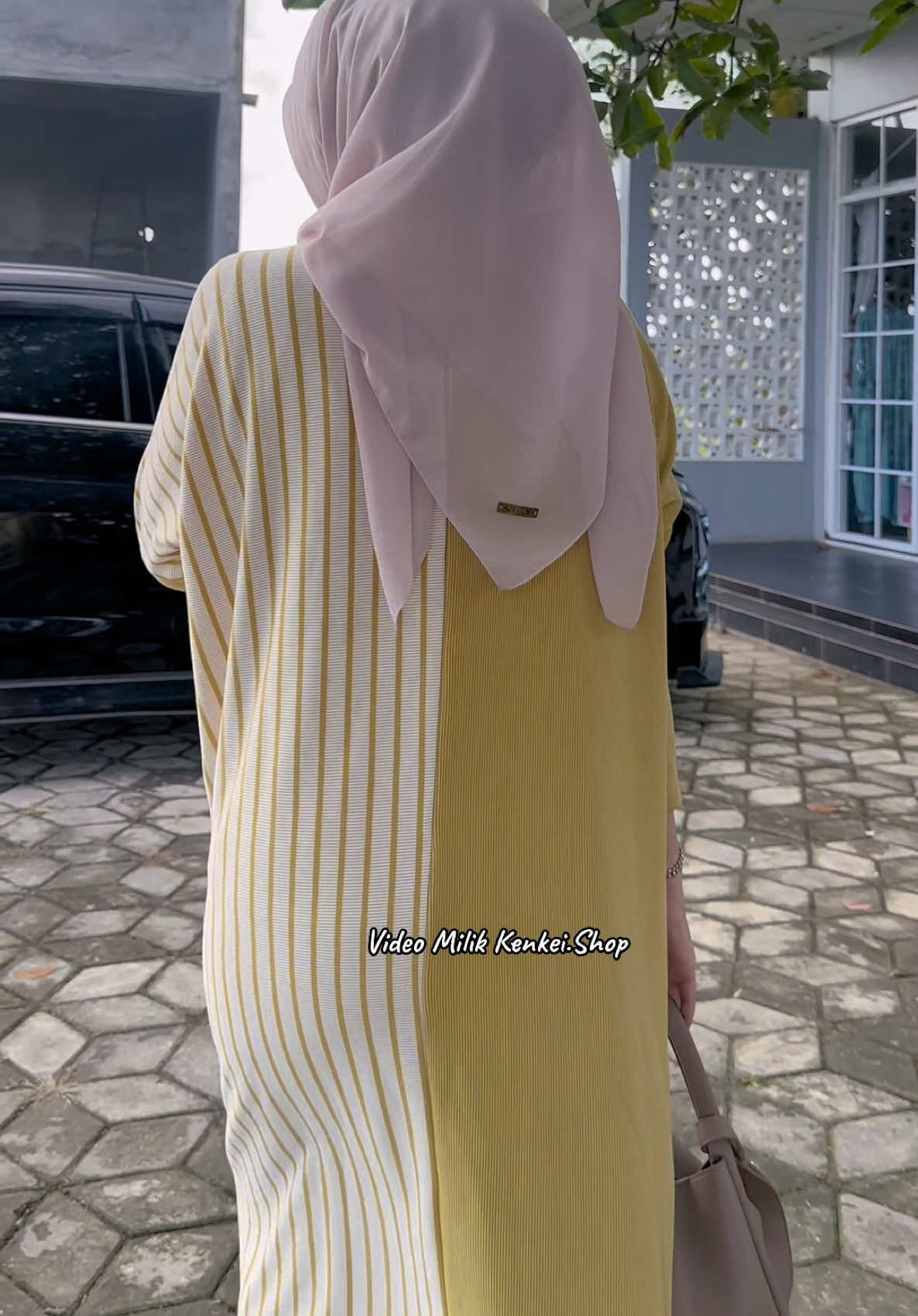 Malla Lemon 💛💛💛 #gamis #batwing #gamiswanita #lemon #ootdhijabstyle 