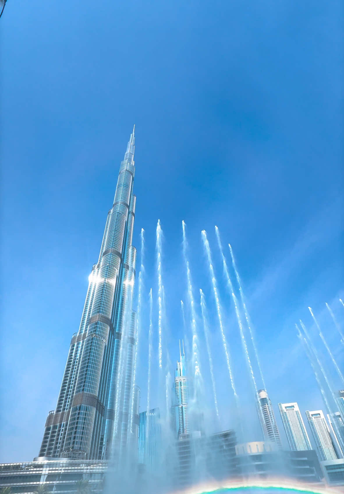 Burj Khalifa 😍💗🇦🇪 #burjkhalifa #samiiabbas #uae🇦🇪  #dubai🇦🇪 #DubaiVibes #VisitDubai #indubai #travel #foryou #viral #fyp 