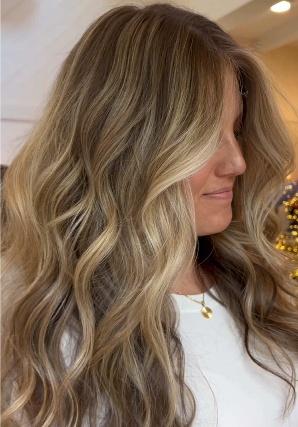 Let me do your hair🤍🤩😚 COLOR BY: @hairby_js  DM to book🤍 • • • • • • • • • • • • • • • #hairgoals #wella #toner #hairinspo #balayage #highlights #hairstyle #bioionic #phoenix #arizonahairstylist #azhair #arizona #livedin #sunkissed #babylights #hairstylist #haircoloring #foilayge #teasylights #azsalon #phoenixhairstylist #phoenixsalon #phxhairstylist #scottsdalesalon #scottsdalehairstylist #davines #redken 