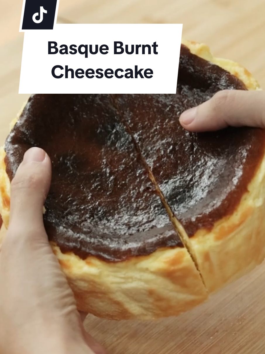 Resep Basque Burnt Cheesecake (untuk 8 porsi) Bahan: 350 gr cream cheese (suhu ruang) 75 gr mascarpone (suhu ruang) 100 gr gula pasir 3 butir telur ¾ sdt garam 240 gr whipping cream ½ sdm perisa vanila 15 gr maizena Bahan biscoff spread: 20 gr mentega tawar 30 gr minyak 100 gr biscoff ½ sdt kayu manis bubuk 75 gr white chocolate chips ½ sdt garam Bahan tambahan saus biscoff: 50 ml biscoff spread 50 ml whipping cream 50 ml susu Cara membuat: 1. Di dalam mangkuk, campurkan cream cheese, mascarpone, gula pasir, garam, perisa vanila dan maizena, mixer hingga merata kemudian masukkan telur satu per satu, mixer kembali hingga rata 2. Masukkan whipping cream, aduk dengan spatula hingga rata 3. Siapkan loyang kemudian alasi dengan baking paper. Masukkan adonan sambil disaring kemudian panggang di suhu 220 derajat celcius selama 30-35 menit 4. Keluarkan cheesecake dari oven. Diamkan di suhu ruang kemudian dinginkan di dalam kulkas minimal 4 jam atau semalaman sebelum dikeluarkan dari loyang 5. Lap bagian loyang dengan lap panas lalu keluarkan cheesecake dari loyang 6. Masukkan biscoff, garam dan kayu manis bubuk ke dalam food processor, haluskan 7. Di dalam mangkuk, campurkan white chocolate chips, mentega tawar dan minyak, lelehkan dengan microwave kemudian masukkan ke dalam food processor, haluskan kembali 8. Untuk tambahan saus, di dalam mangkuk campurkan whipping cream, biscoff spread dan susu, aduk rata 9. Basque burnt cheesecake siap disajikan