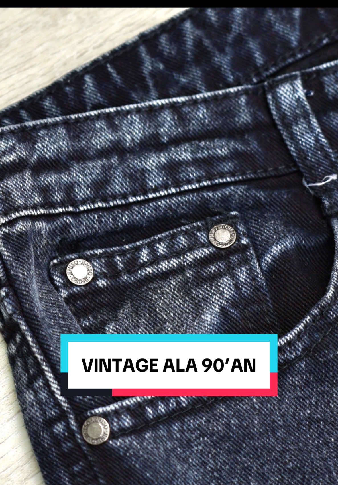 Gue saranin lo pakai ini ‼️🔥 Vintage yang trendy ala 90'an  ini emang chic & classy!!🤩✨ HANGOVER 812 Cocok buat Unisex juga bro!! #Jinisodenim #jinisoemangkeren #outfitinspiration #jeansmurah #jeanspria #LebihSantai #STYLE #OUTFIT 