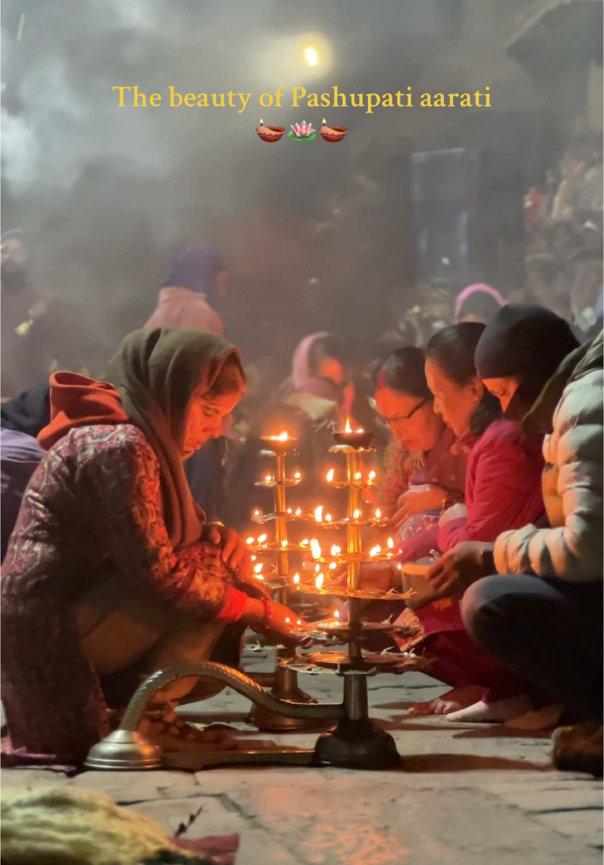 Sajha aarati along the bagmati river and the calm 🪔🪔 #fyp #fpyyyyyyyyyyyyyyyyyyyyyy #fpyシ #pashupatinath #aarati 