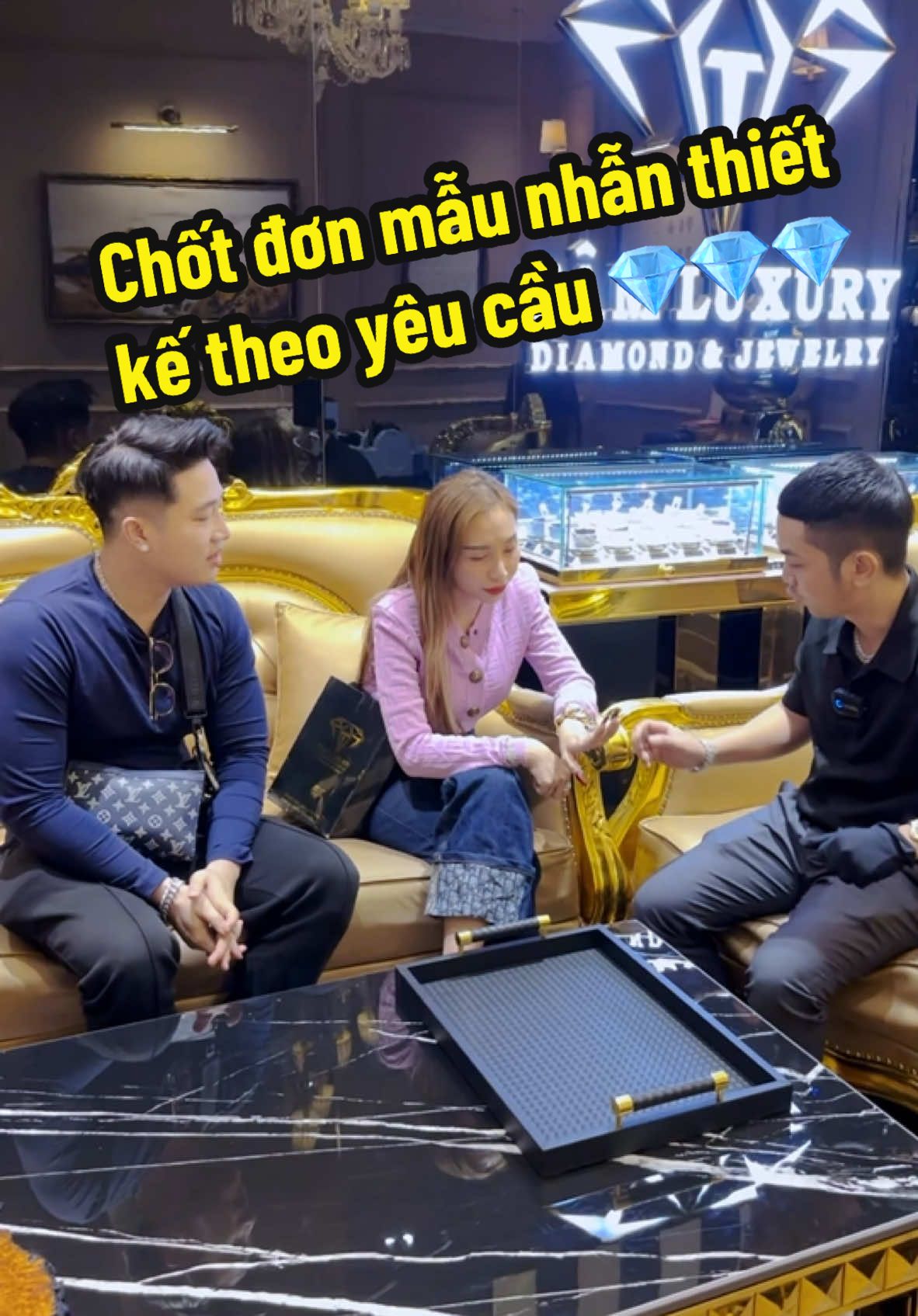 Vợ chồng Anh Chị @Nguyễn Phương khách hàng #VVIP ghé ủng hộ mẫu nhẫn thiết kế theo yêu cầu 💎💎💎 #TamLuxury #TamLuxuryVN #TamLuxuryChanel #TamLuxuryDiamondJewelry #CongtyTNHHTamLuxury #TamLuxuryHonCaMotChuTam #NocNhaTamLuxury #VoThanhHien 