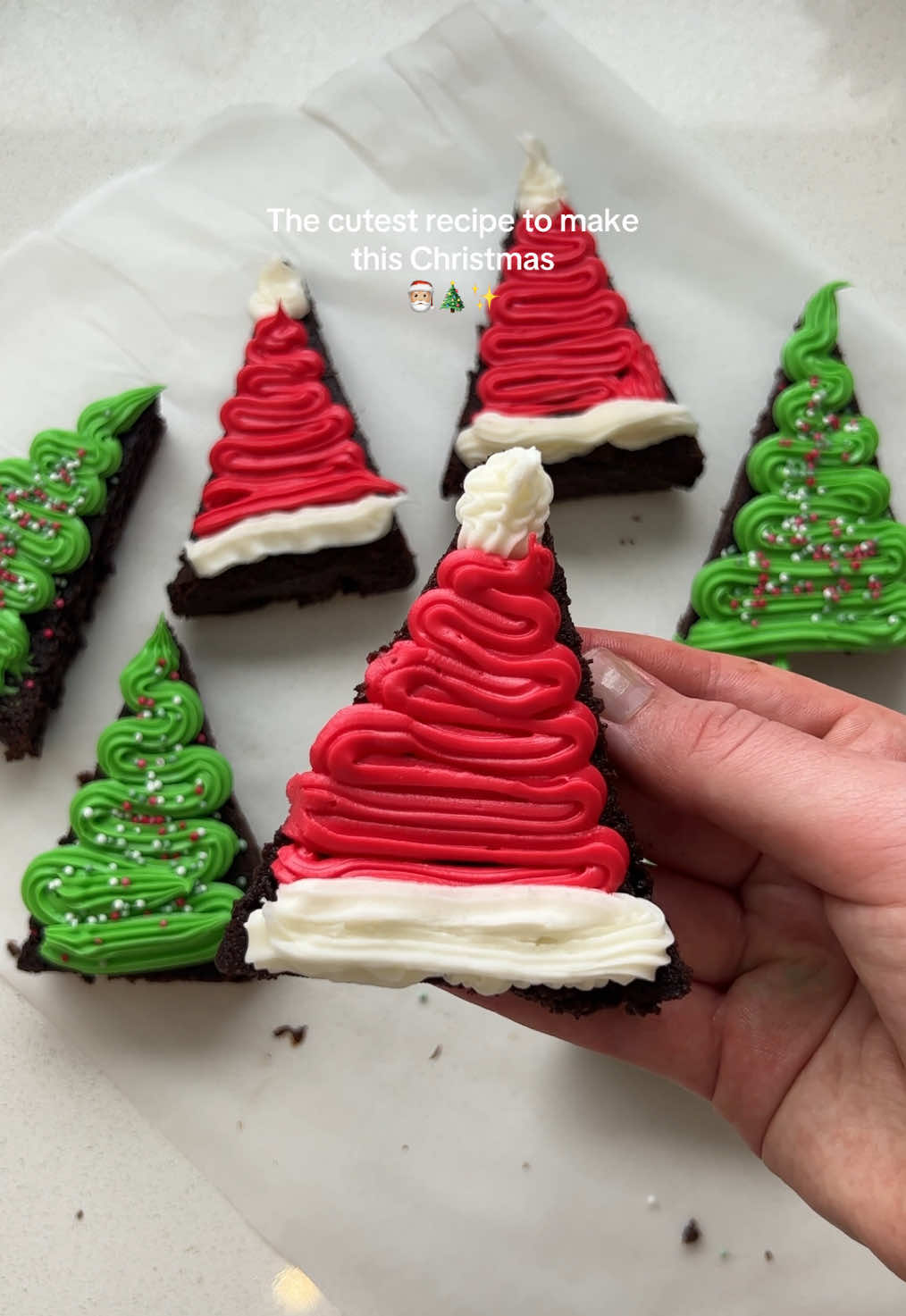 Christmas brownies 🥹🎄🎅🏼 For the brownies I used @Broma Bakery’s 