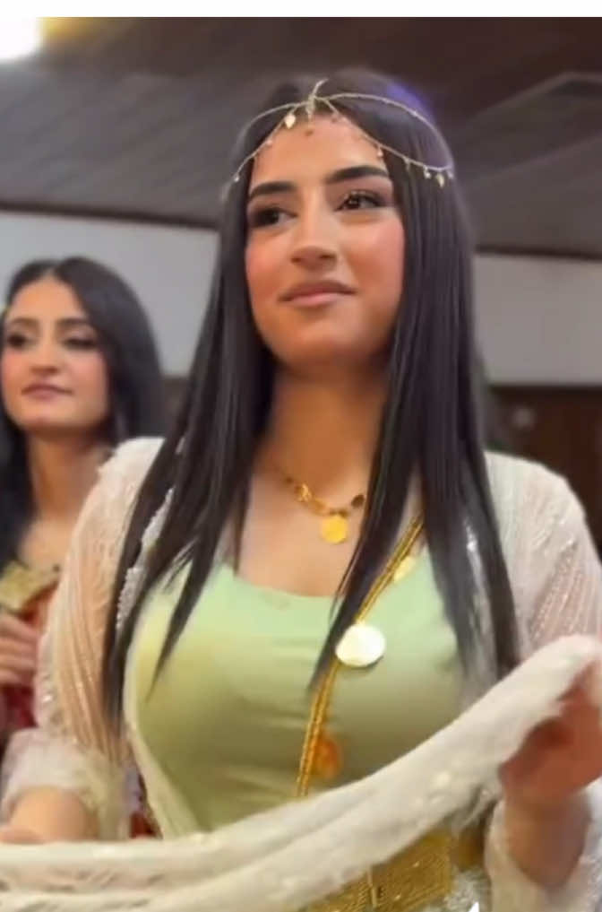 YOUTUBE | Mahdi.Baraseeni @Musik Ezidi #kurdish #foruyou #fyp #foryoupage❤️❤️ #syria #syria #türkiye🇹🇷 #yezidin #fördig #irak #iraq🇮🇶 #germany #kurdishwedding #hoccungtiktok #kürtçe #viralvideos #دبكة_لبنانية #دبكة #Hochzeit #dabke_baalbackieh #fotyoupage #foruyou #fyp #fördig 