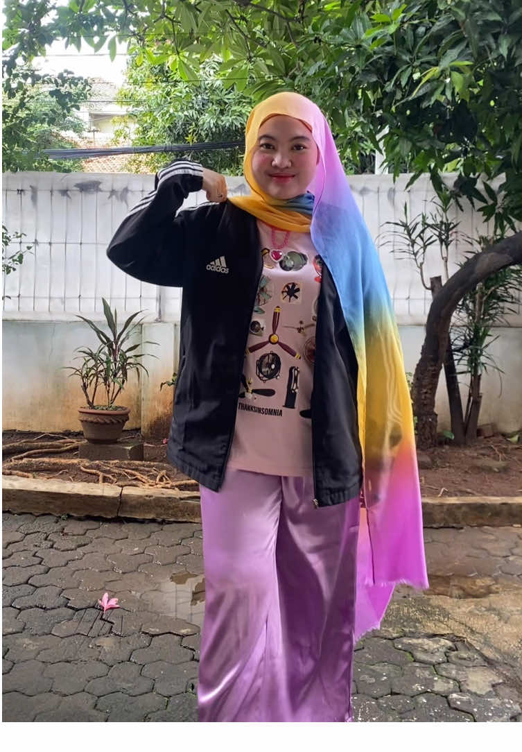 a literal walking rainbow(*ᴗ͈ˬᴗ͈)ꕤ*.ﾟ @thanksinsomnia  #beabadoobee #realman #fyp  