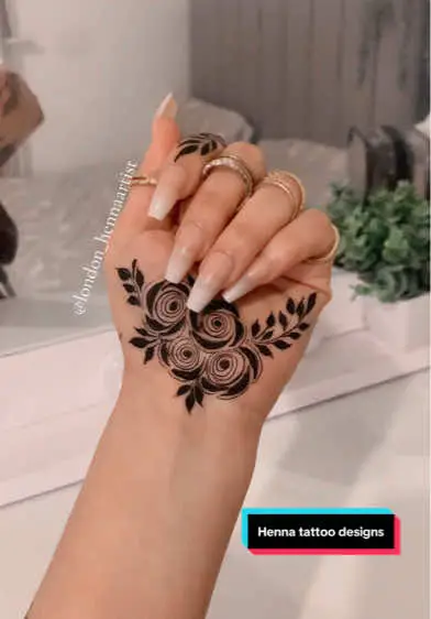 #creatorsearchinsights #hennatattoodesign 