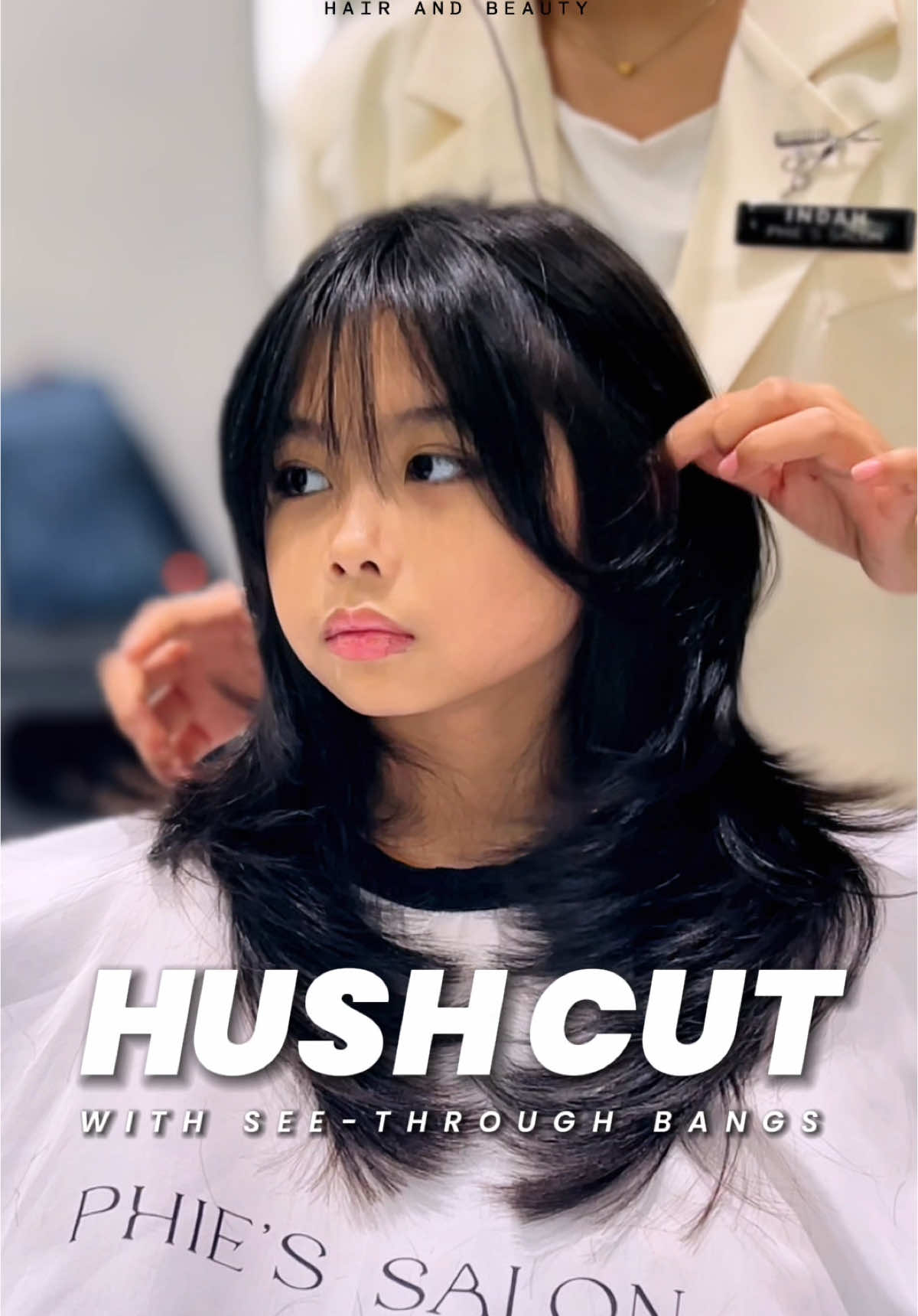 Hush Cut Girl mana suaranya?! Sekali potong Hush Cut pasti ketagihan 👀✨ Kalau kamu, suka potongan Hush Cut atau apa nih? Komen dibawah, yaa💇🏻‍♀️ #phiessalon #salonterbaikmakassar #salonmakassar #hushcut 