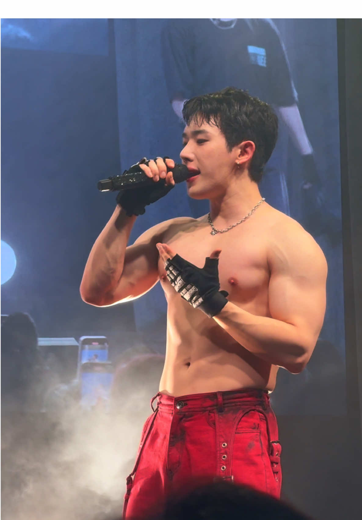 Wonho performing Open Mind for the second time tonight at his soldout fanmeeting in Los Angeles!!! Thank you Wonho & Team Wonho for an amazing show!!! #WONHO #WELCOMEBACK_WENEE #WONHOinLosAngeles #kpopfyp 