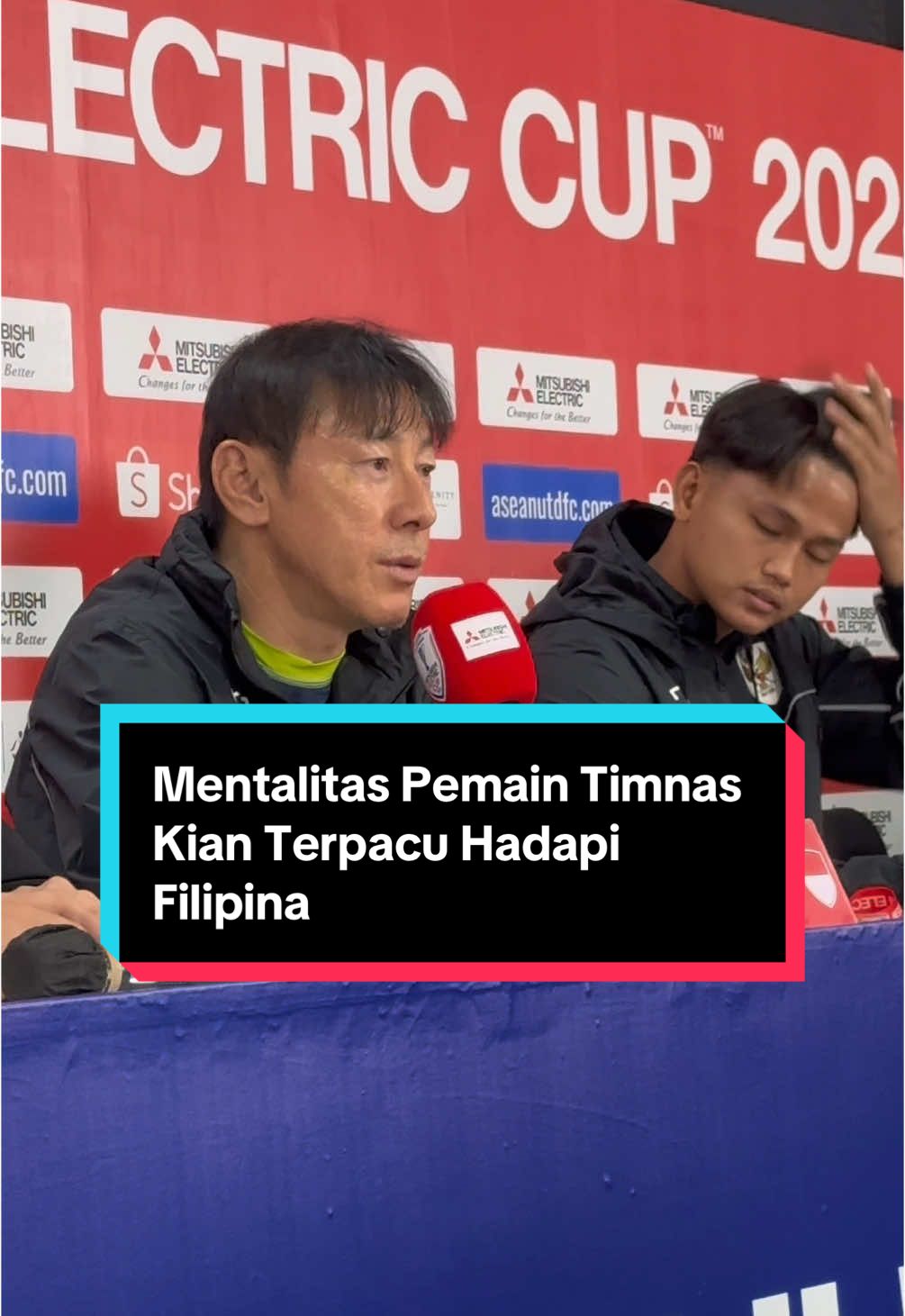 Timnas Indonesia kian bersemangat hadapi Filipina di laga penentu Grup B Piala AFF 2024 di Stadion Manahan, Solo, Sabtu (21/12) besok. #timnas #timnasindonesia #timnasindonesia🇮🇩 #shintaeyong #pialaaff #sepakbola #fyp #fypシ #foryou #foryoupage 