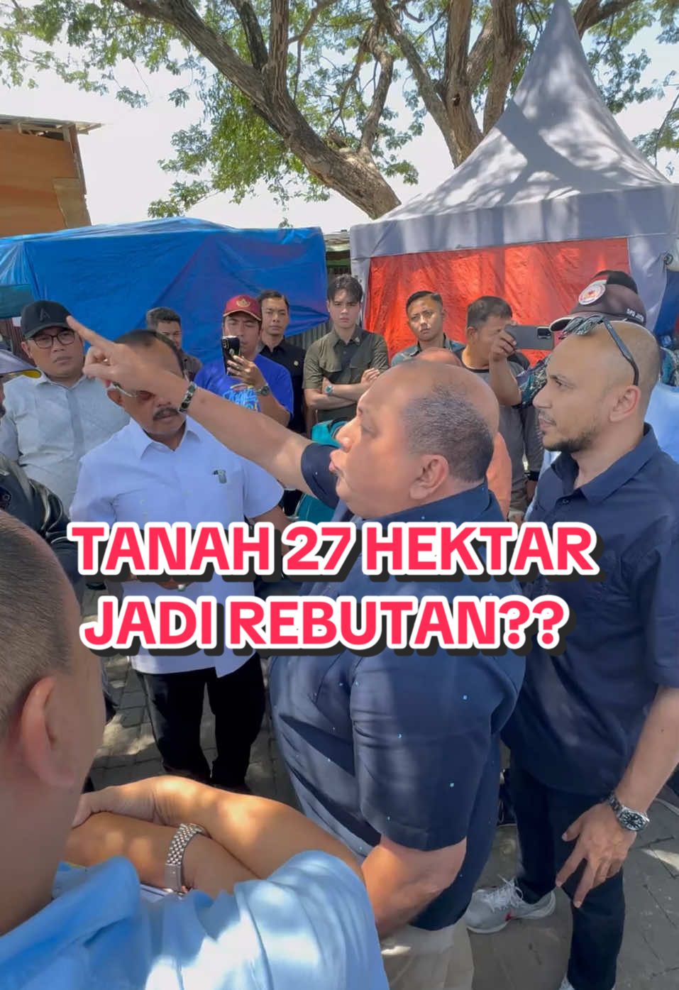 Menanggapi permasalahan antara dua pihak beserta warga. Adanya penggunaan fasum yang dikatakan milik salah satu perusahaan menjadi akar permasalahan. Selengkapnya tonton di youtube: Armuji #cakji #cakj1 #surabaya