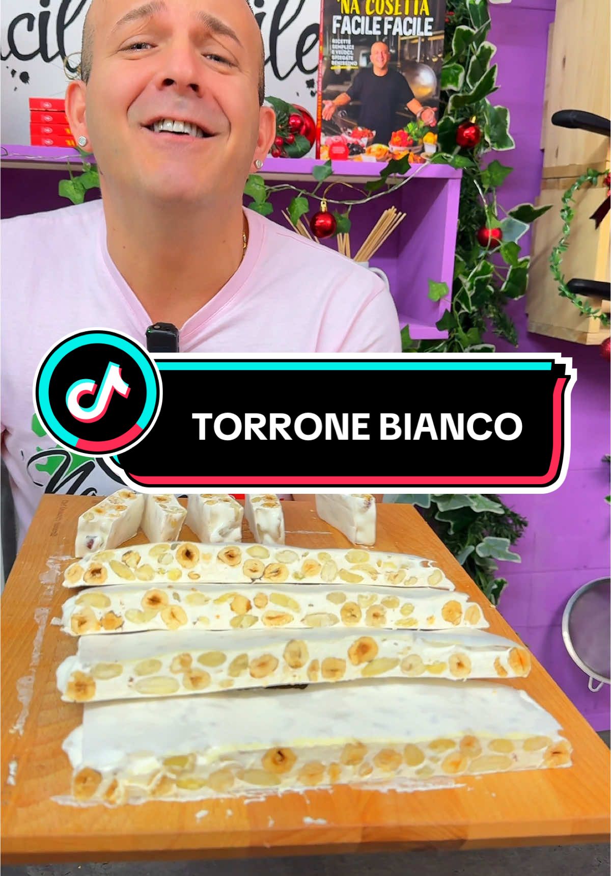 ⭐️TORRONE BIANCO⭐️ INGREDIENTI: -2 ALBUMI -30 gr di zucchero -200gr miele -100ml di acqua -360 gr zucchero semolato -30 gr di miele -250 gr mandorle tostate -250 gr nocciole tostate -2 fogli do ostia(sotto il link amazon) -olio per ungere mano e coltello    👨🏻‍🍳👨🏻‍🍳👨🏻‍🍳PROCEDIMENTO👨🏻‍🍳👨🏻‍🍳👨🏻‍🍳 ✔️montare gli albumi e quando vedete la prima schiumetta aggiunere lo zucchero poco alla volta. ✔️in un pentolino facciamo scaldare a fiamma moderata il miele fino a raggiungere una temperatura di 124gradi ✔️in un’altro pentolino mettiamo zucchero acqua e miele e facciamo scaldare a fiamma moderata fino a raggiungere la temperatura di 145 gradi ✔️prima il miele poi lo sciroppo di zucchero aggiungere a filo (mentre continuiamo a girare con le fruste)agli albumi montati precedentemwnte a neve. ✔️Aggiungere nocciole e mandorle ✔️spianare il composto su un foglio di ostia livellarlo e chiuderlo nella parte superiore con un’altro foglio di ostia. LINK AMAZON FOGLI DI OSTIA Decora 0321128 Confezione da 10 Fogli Ostia Formato A4 Sottili New TANTI AUGURI DI CUORE A TUTTI❤️❤️❤️ VE AMO😘😘 #torrone #torronebianco #ricettatorrone #dolcinatalizi #nacosettafacilefacile #vevojobene❤️ #neiperte #perteeeeeeeeeee 