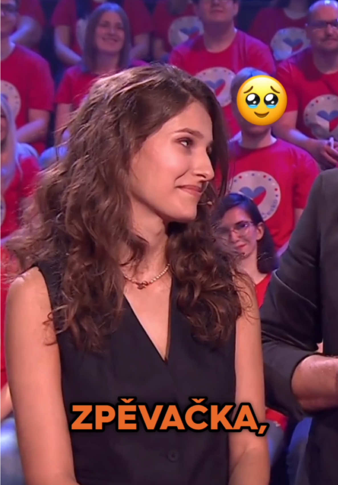 Co všechno Jakub prozradil o své partnerce? 😂 Budete se divit.. Mnohem víc se dozvíte v dnešním ✨ vánočním ✨ rodinném speciálu Máme rádi Česko ve 20.15 na Primě. 📺 #mameradicesko #primaporad #vanocnispecial #vanoce #sarasandeva #jakubprachar #premiera