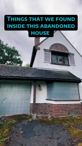 House filled with things  #abandonedplaces #exploringabandonedplaces #urbanexplorer #urbanexploring #abandonedbuilding #urbanexploration #abandonedplace #urbex #urbexpeople #abandonedhouse #derelict #oldbuilding #hauntedplaces #abandoned #abandonedmansion #hiddenplaces #forgottenplaces 