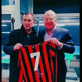 القطار الاوكراني♥😞 #ukraine🇺🇦 #fypシ #fyp #explore #محظور_من_الاكسبلور🥺 @AC Milan 