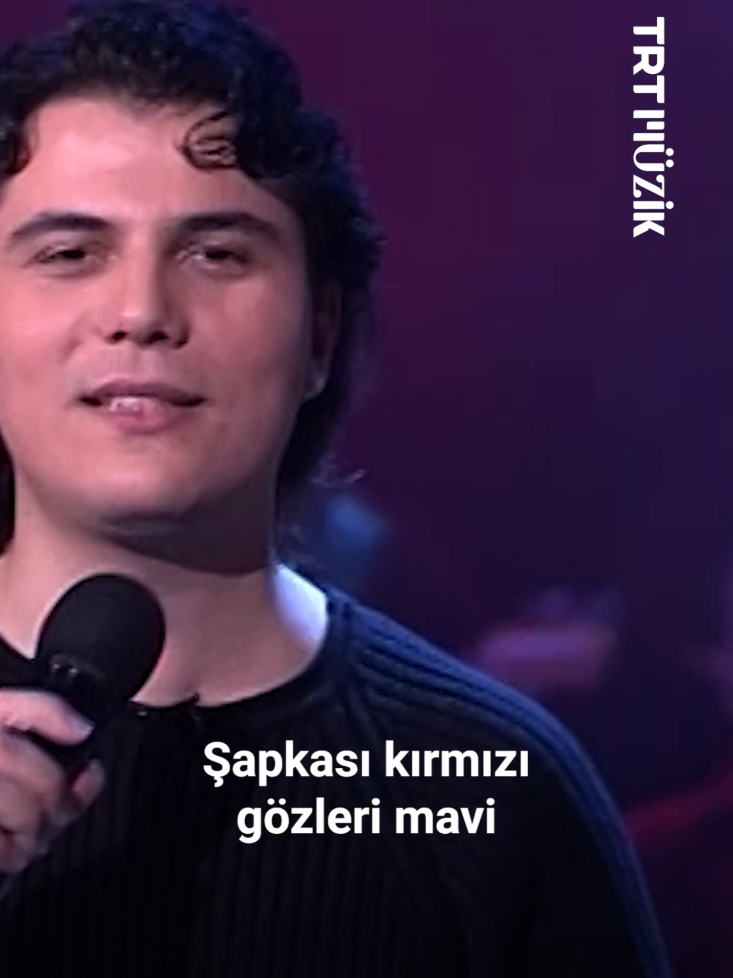 2000’ler çocuklarının gözleri yaşlı! 🥲 Suat Suna, “O Lelli” ile sahnede. 🎶 #müzik #şarkı #nostalji #2000ler #TRTMüzik #TRTArşiv