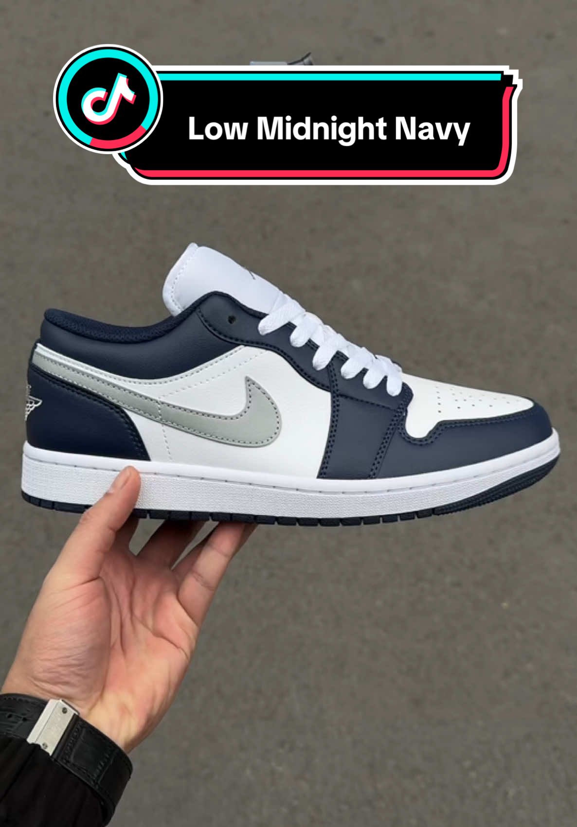 Phối màu quá đẹp 😋 hot nhất 2024. Low Midnight Navy #loclesnks #sneakers #review #jordanlow 