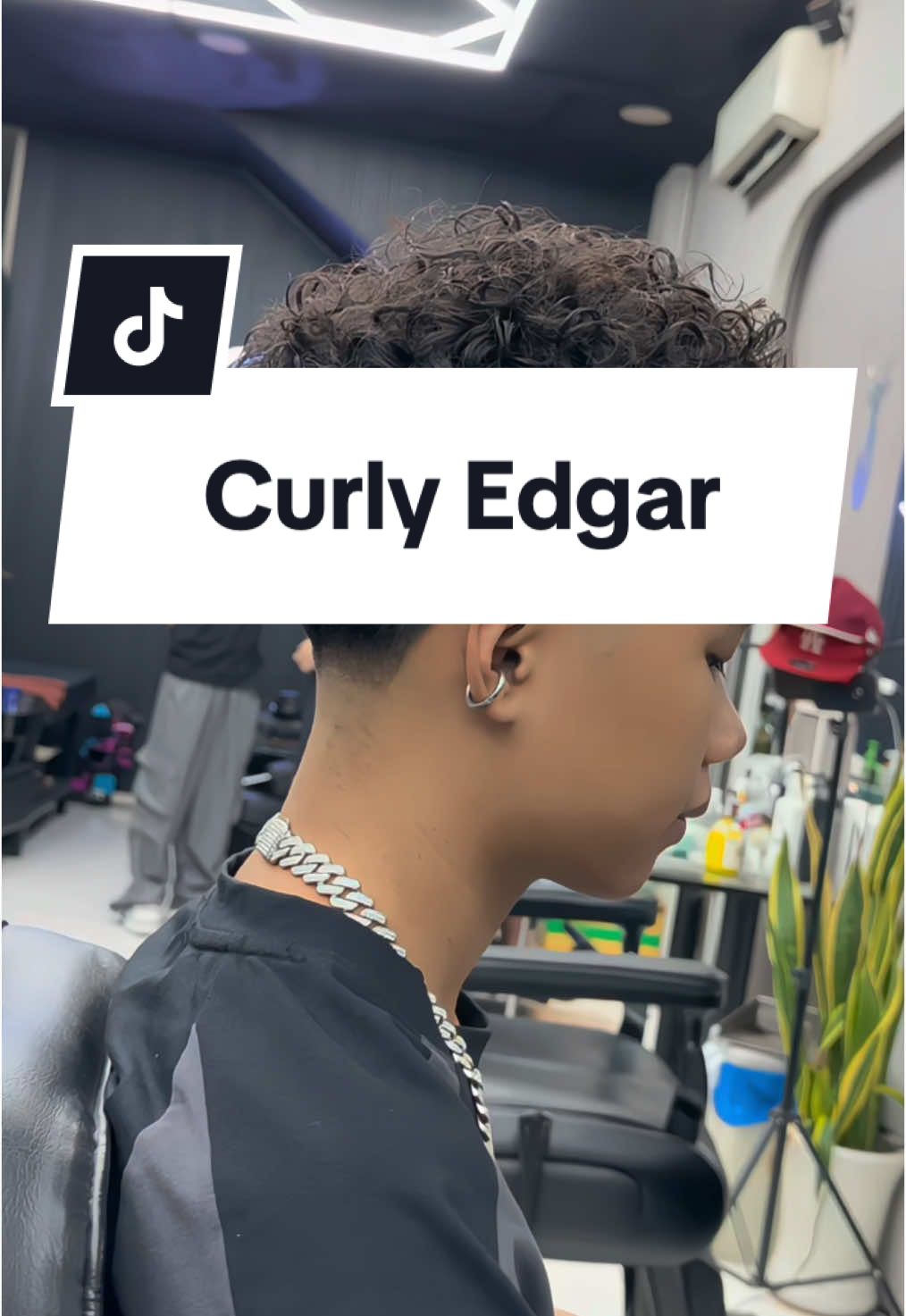 ông cháu quay lại đòi ngay kiểu uốn curly🙏🔥🥦#classybarberstudio #xuhuong #blowout #tapperfade #curlyhair #edgar #curlyedgar 