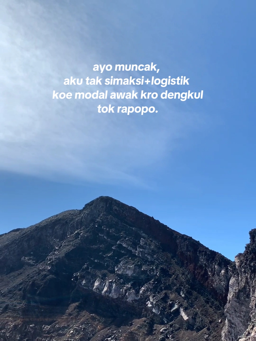 ayo agendakan ketua📝 📍 gunung slamet  • • • #gunungslamet #gunungslamet3428mdpl #slametmountain #sindoro #sumbing #prau #bismo #kembang #sikendil #merbabu #merapi #lawu #raung #arjuno #argopuro #semeru #ciremai #gngede #rinjani #pendaki #pendakigunung #gunung #pendakiindonesia  #TTPetualangPro #4u 