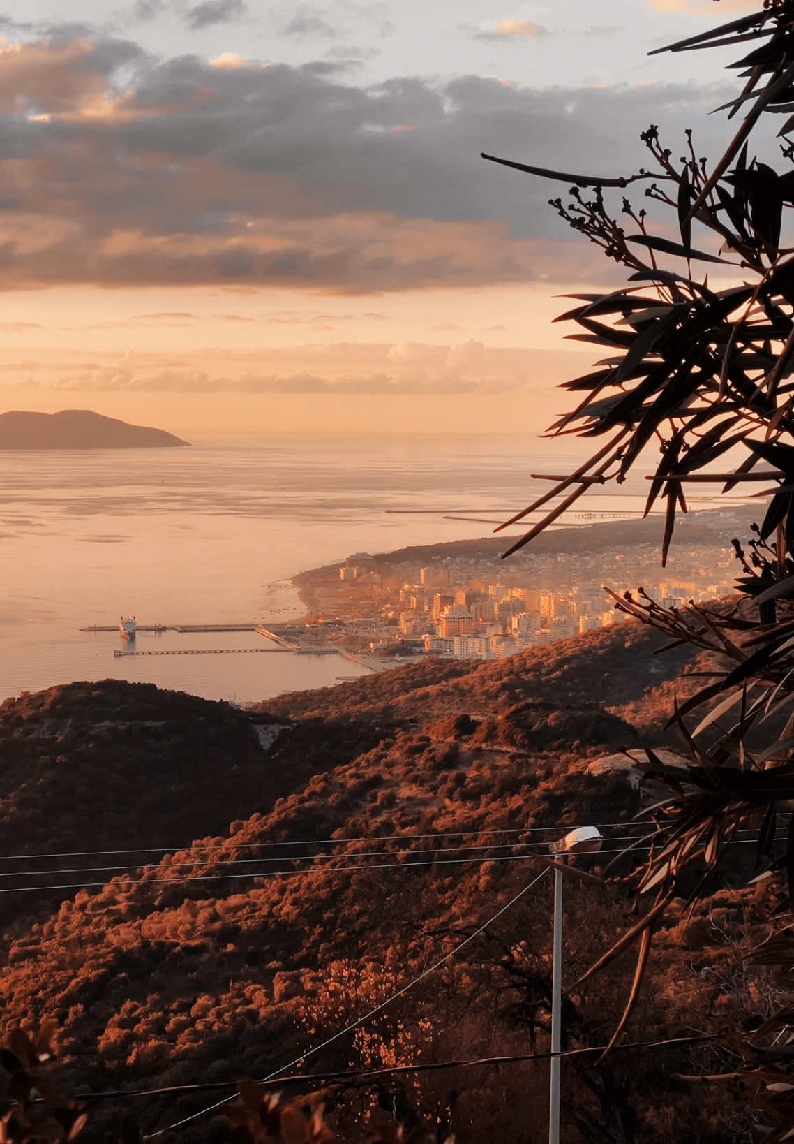 Sunset in Vlore, Albania 🍂 #sea #albania #vlore #sunsets #travel #aesthetic #fyp #virale 