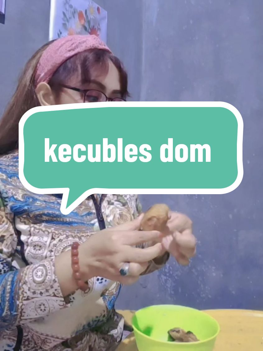 Kecubles Dom @🥀𝐀𝐙𝐈 𝐙𝐄𝐘𝐍🥀  @💧𝐀𝐳𝐢 𝐙𝐞𝐲𝐧 💧  #fypシ゚viral #vidiolucu #kalimantannyaman #tiktoktulungagung 