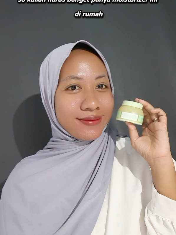 recommended banget sih calm down moisturizer dari @somethincofficial  inii 😍 #fyp #moisturizer #calmdown #moisturizerviral #somethinc 