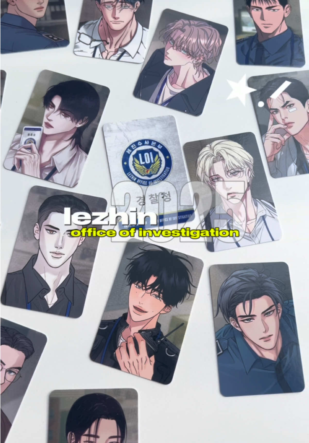 2025 LEZHIN SEASON’S GREETINGS (,,>ヮ<,,)! trẻ con mới chọn, người lớn chọn hết👮🏻⛓️ #lezhin #unboxing #lezhincalendar2025 #bl #manhwabl #seasonsgreetings #2025레진시그 #레진시그 #아침이밝았습니다 #fyp #viral