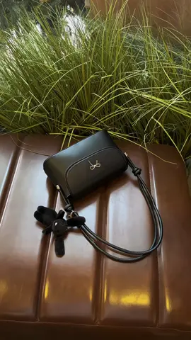 Đơn giản mà vẫn có gu#tuixach #tuixachnu #tuixachdeocheo #tuixachkepnach #opestore #tuixachopestore#viral #bag #ngohongdiary 