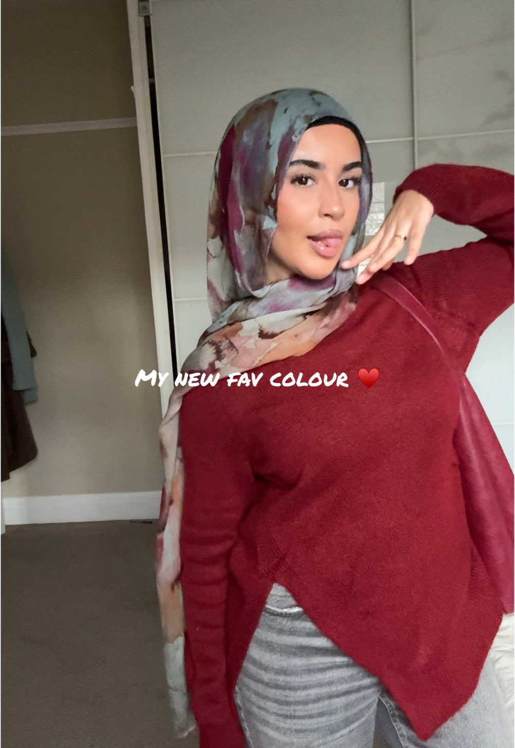 It’s not giving 16 pro quality 🥲🥲 #ootdhijab 