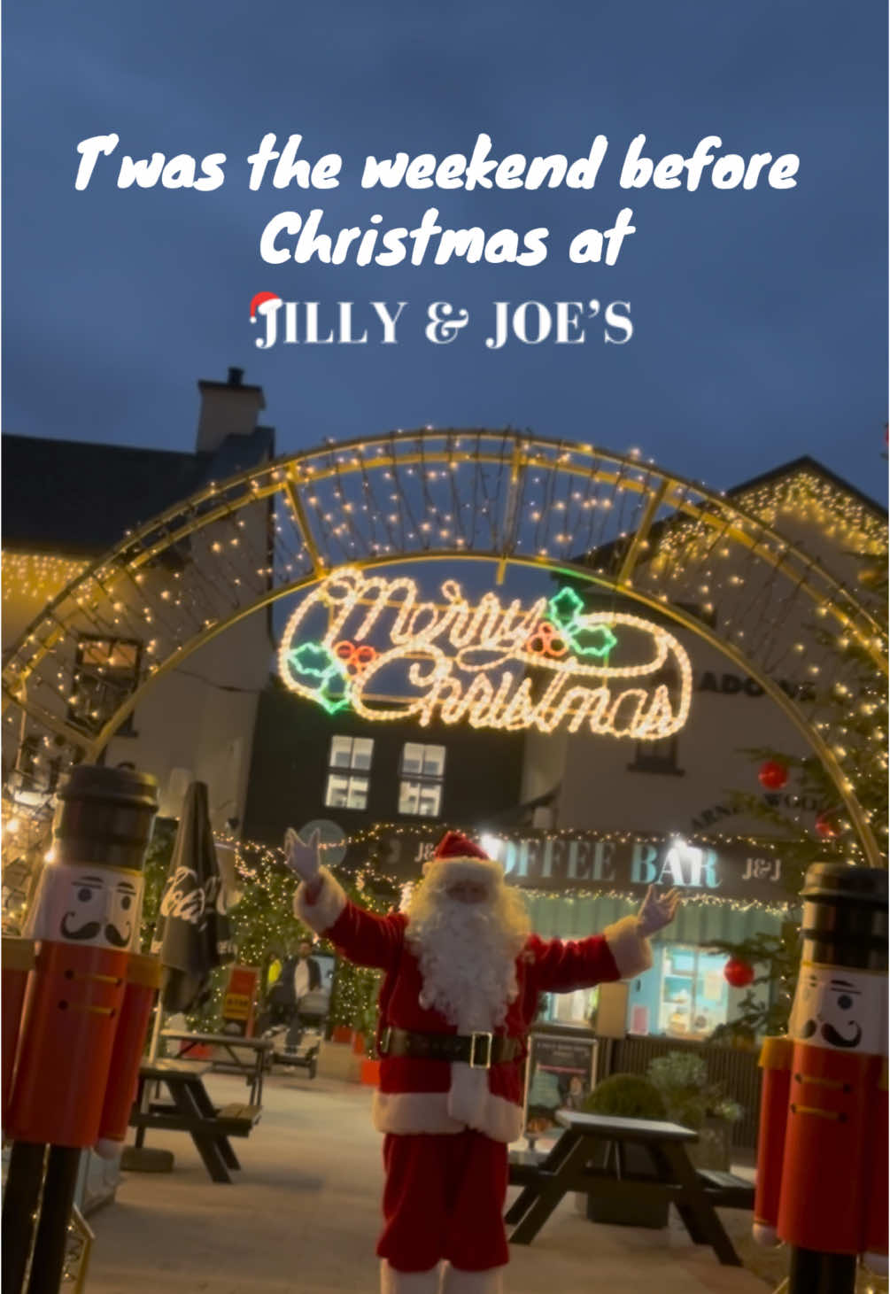 Visit Santa Claus, feast on festive food & enjoy our Christmas Village 📍Bunratty, Co. Clare #bunratty #coclare #jillyandjoes #festivefood #christmasvillage 