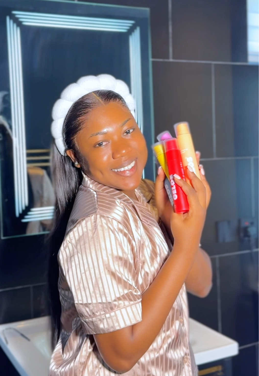 Your oral care routine just got better with our Flavored toothpaste which is FDA approved, vegan and sugar free. 🦷 Comes in 6 delicious flavors to choose from; Refreshing Smooth Mint 🍃 , tropical Mango 🥭 Sorbet, Coconut Whip 🥥 , Peach Iced tea 🍑 , Watermelon 🍉 and Red Velvet 🍰 !!  🏷️ Ghc 80 #Gelos #OralCareMadeEasy #FlavoredToothpaste #fyp #fypシ゚ #fypシ゚viral🖤tiktok #ghanatiktok🇬🇭 