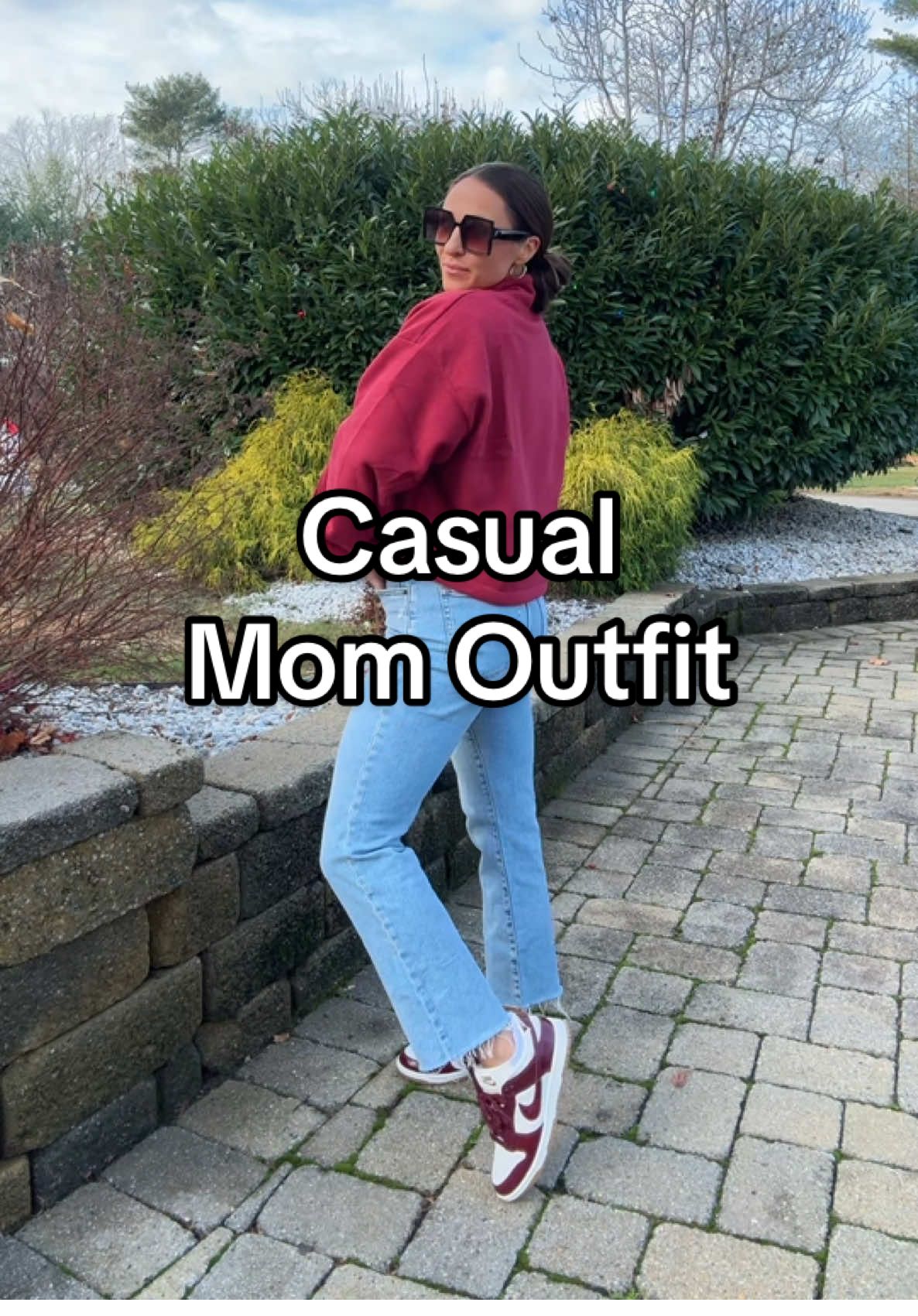 Casual mom outfits FTW 🙌🏼 Jeans are from J Crew & zip up fleece is from TTS #momoutfits #momoutfitinspo #momoutfit #casualoutfit @Angerella_Official @J.Crew Factory 