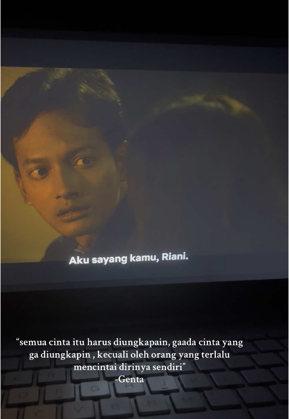 seromantis dan seindah apapun caramu mengungkapkannya, jika bukan kamu yang diinginkan, tetap bukan kamu yang dia pilih. #kamu #5cm #fyp #qoutesvideo 