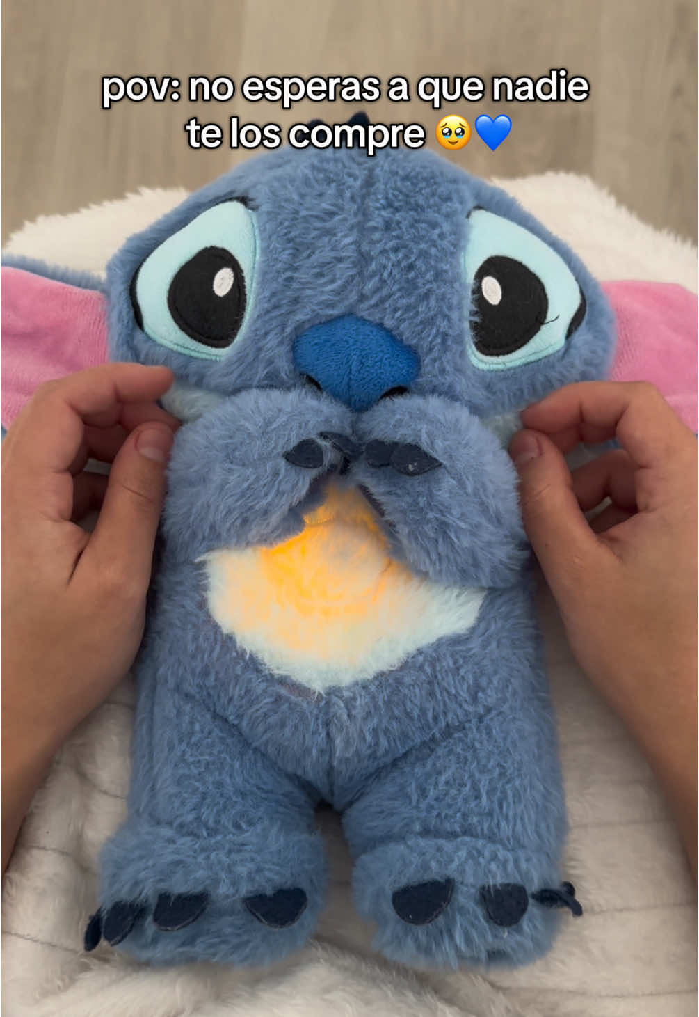 Este stitch me hace sentir segura sin él🌺💙 #stitch #liloystich #disney #stitchquerespira #ataquedeansiedad #ansiedad #insomnio #regalonovia