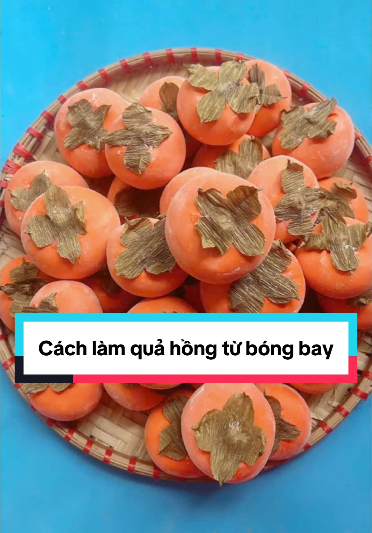 Cành quả hồng làm từ bóng bay, cành hồng treo gió cắm bình hoặc mic thành cây quả hồng cũng rất xinh. #quahongnhantao #quahongbonglamtubongbay #cayhongtreogio #fly #tết #2025 #trangtritet #xuhuong 