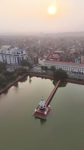 Rani pokhari lies at the heart of Kathmandu city. It was located at the north eastern boundary of Hanumandhoka royal palace during the medieval period. It was constructed by King Pratap Malla of Kathmandu in N.S. 789/790 (1668/69 C.E.). #fyp #ranipokhari #kasthamandap #explore #acienttemple #birdview 