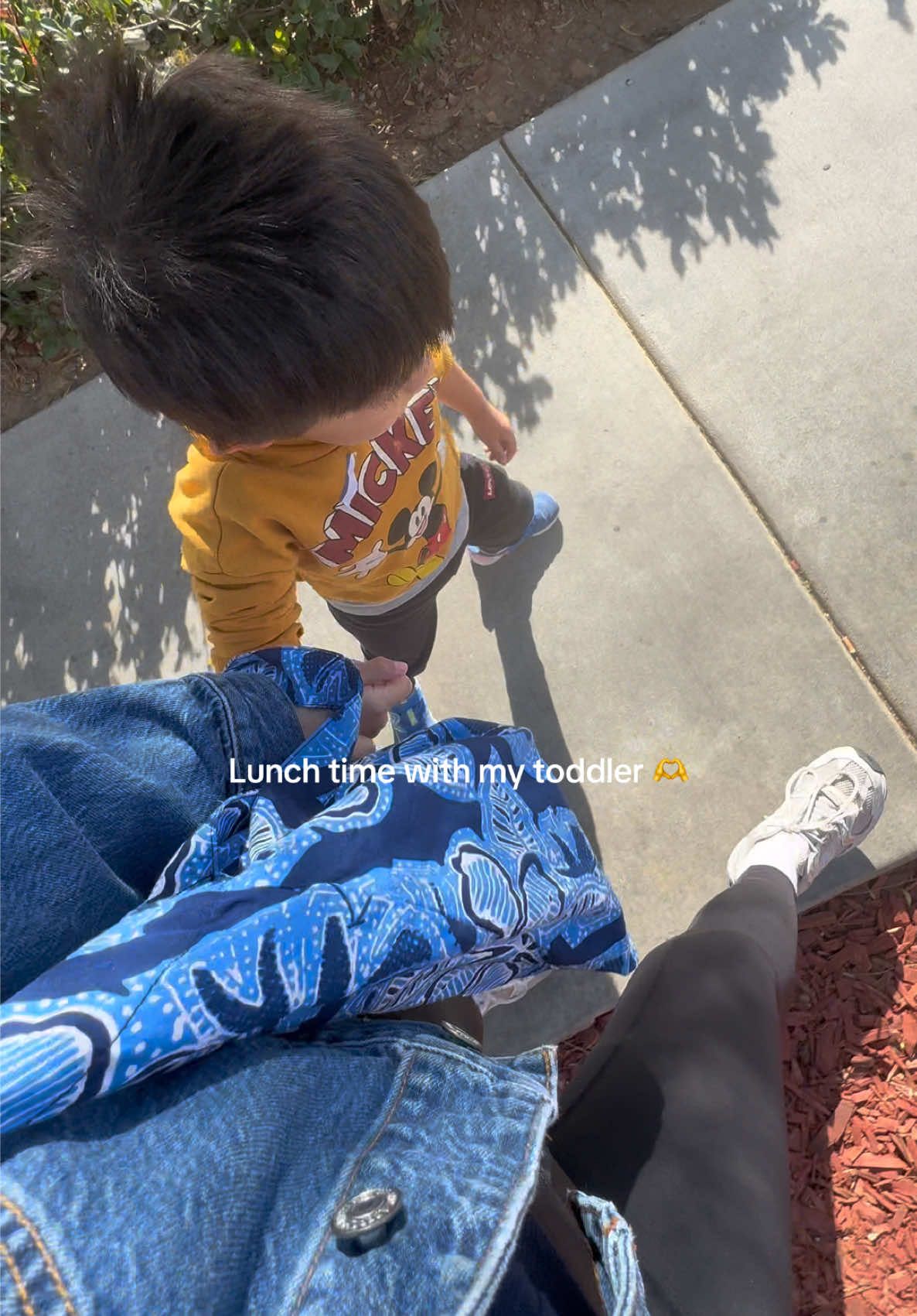 Lunch break after library with my mini 🫶#ChilisPartner #chilis3forme #chilisorder @Chili’s Grill & Bar 