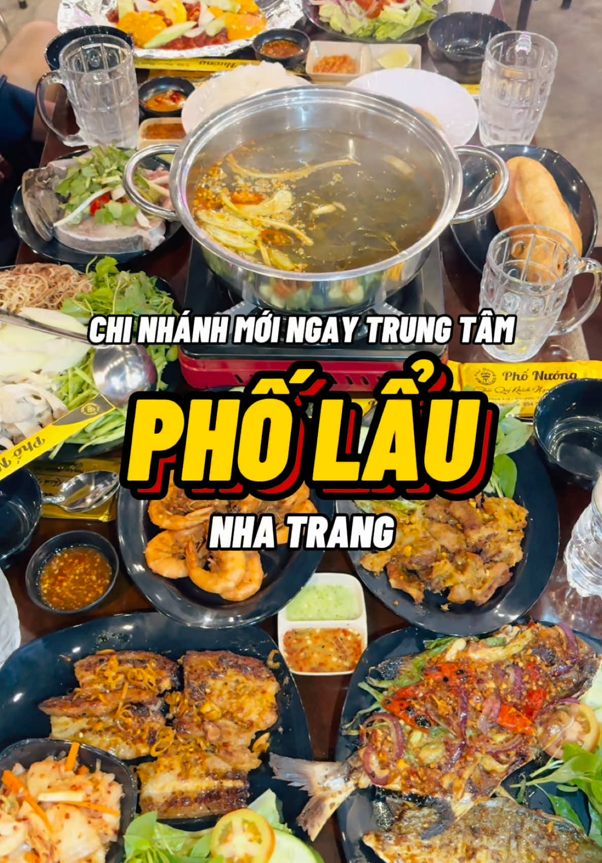 Quán PHỐ LẨU mới mở thêm chi nhánh mới ngay trung tâm thành phố Nha Trang mọi người đã biết chưa🥰. Quán này đồ ăn ngon, mồi bén lắm luôn và có nhận set up tiệc tùng, sinh nhật, tất niên cuối năm nữa nè. #tulangthang #nhatrang #anuong #checkinnhatrang #anuongnhatrang #reviewanuong #lairai #pholau 