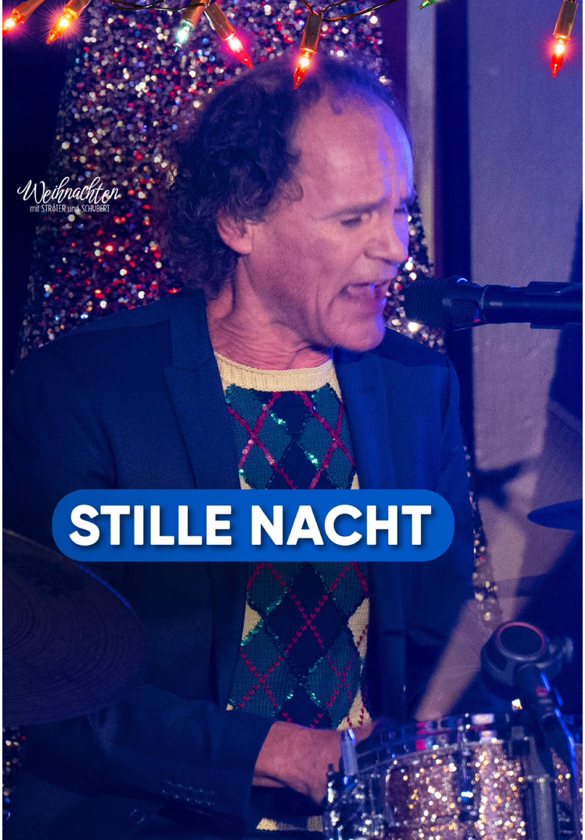 Wenn Olaf am #Schlagzeug sitzt, dann wars das mit der stillen #Nacht. #Weihnachten mit Sträter und Schubert Die ganze Sendung gibts in der @ARD Mediathek  #comedy #rocknroll #ARDMediathek #Weihnachstlieder #mdrspasszone #mdrjump #stillenacht #besinnlich #komischerhumor 