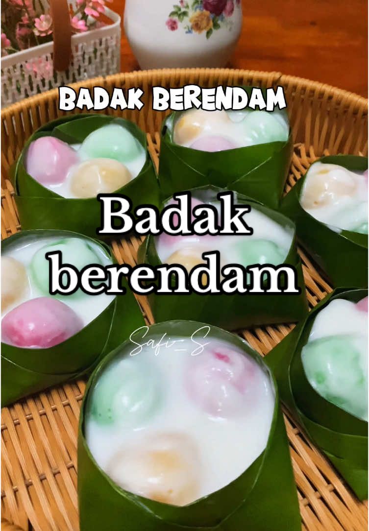 KUIH BADAK BERENDAM Korang panggil apa? #kuihbadakberendam #puterimandi 