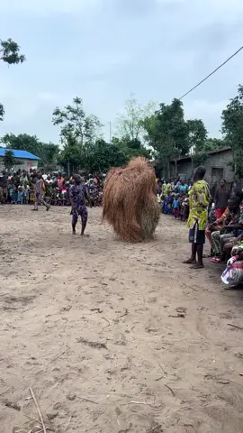 Los autenticos Zangbetos de Dekanmey. #akumbele 