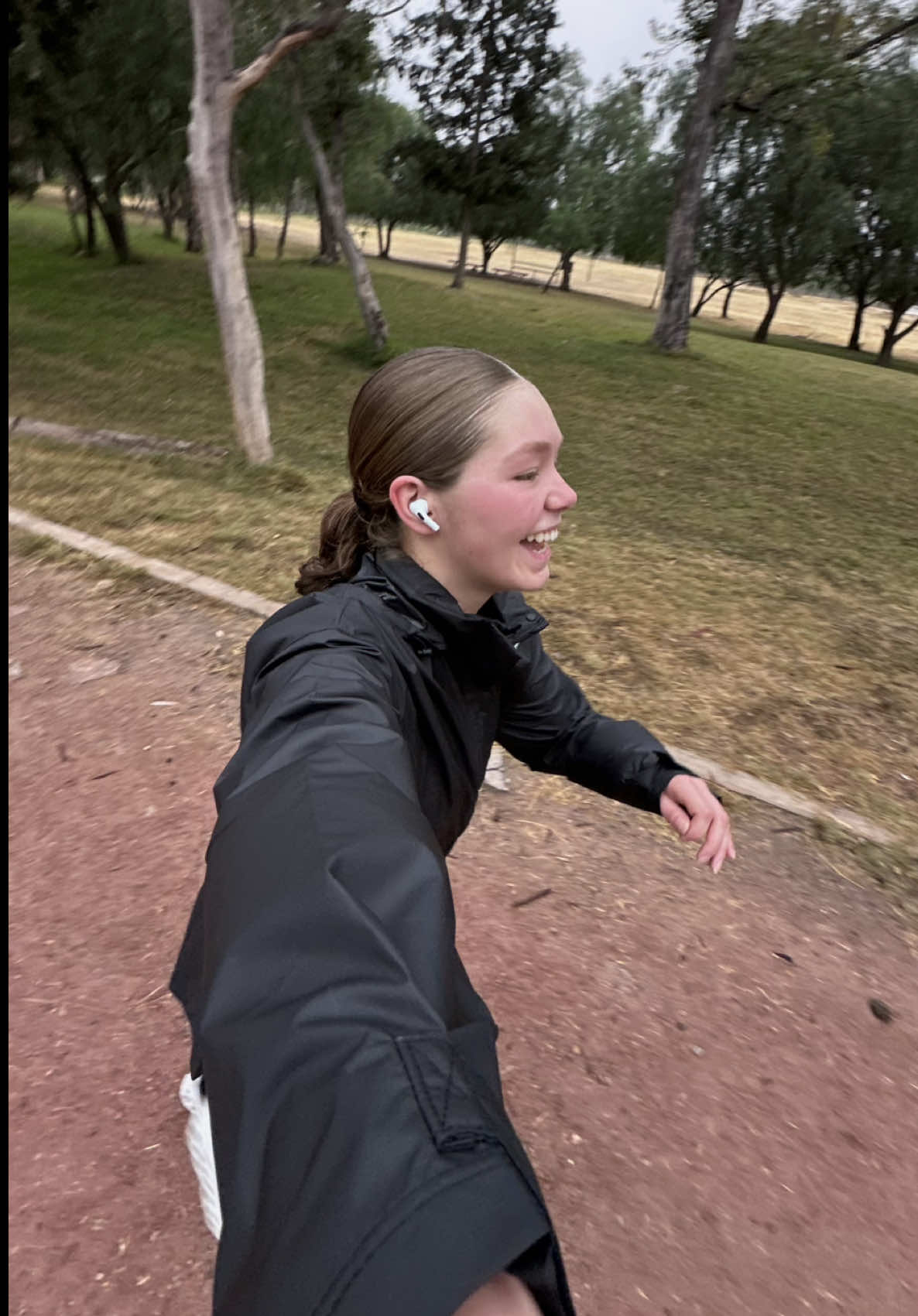 And I think this is an obsession that doesn't hurt anyone🤣  #Running #paratiiiiiiiiiiiiiiiiiiiiiiiiiiiiiii #mediomaraton #lululemon #nike #stava #correr 