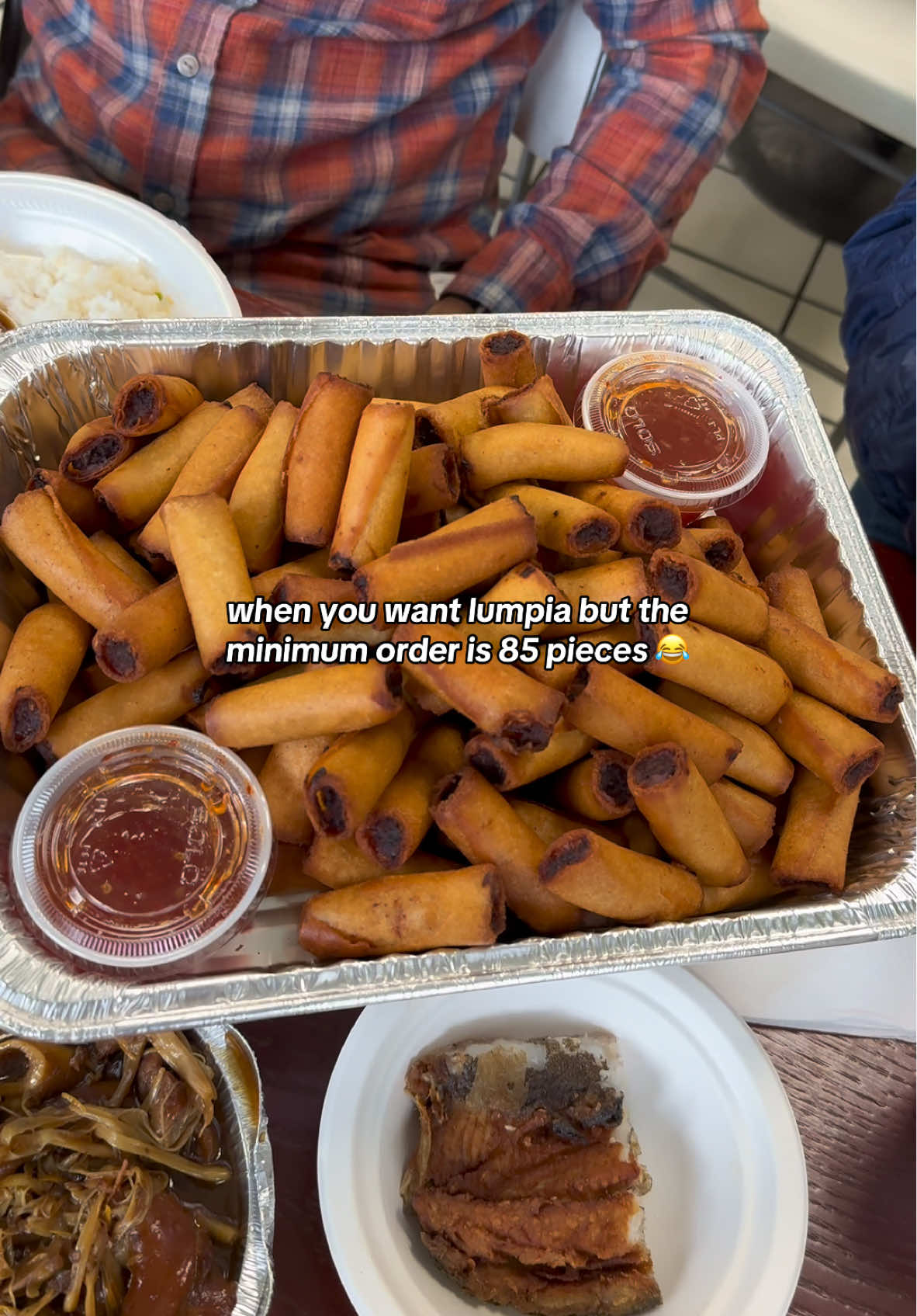 kain na 😂🇵🇭! #lumpia #filipinofood #longbeachfood #foodtok #longbeachcalifornia 