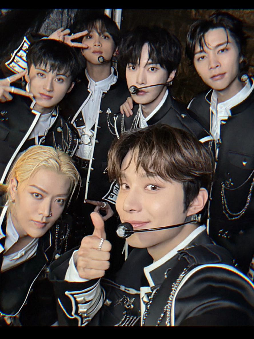 meskipun cuman berenam kalian ttp keren chil, performance-nya selalu ditaruh closing 🤩 but still..missing uri leader Taeyongie and uri Jaehyunie 🫶🏻 soon kalian bakal ber-8 lagi yahhh #nct127 #ilichil #127 