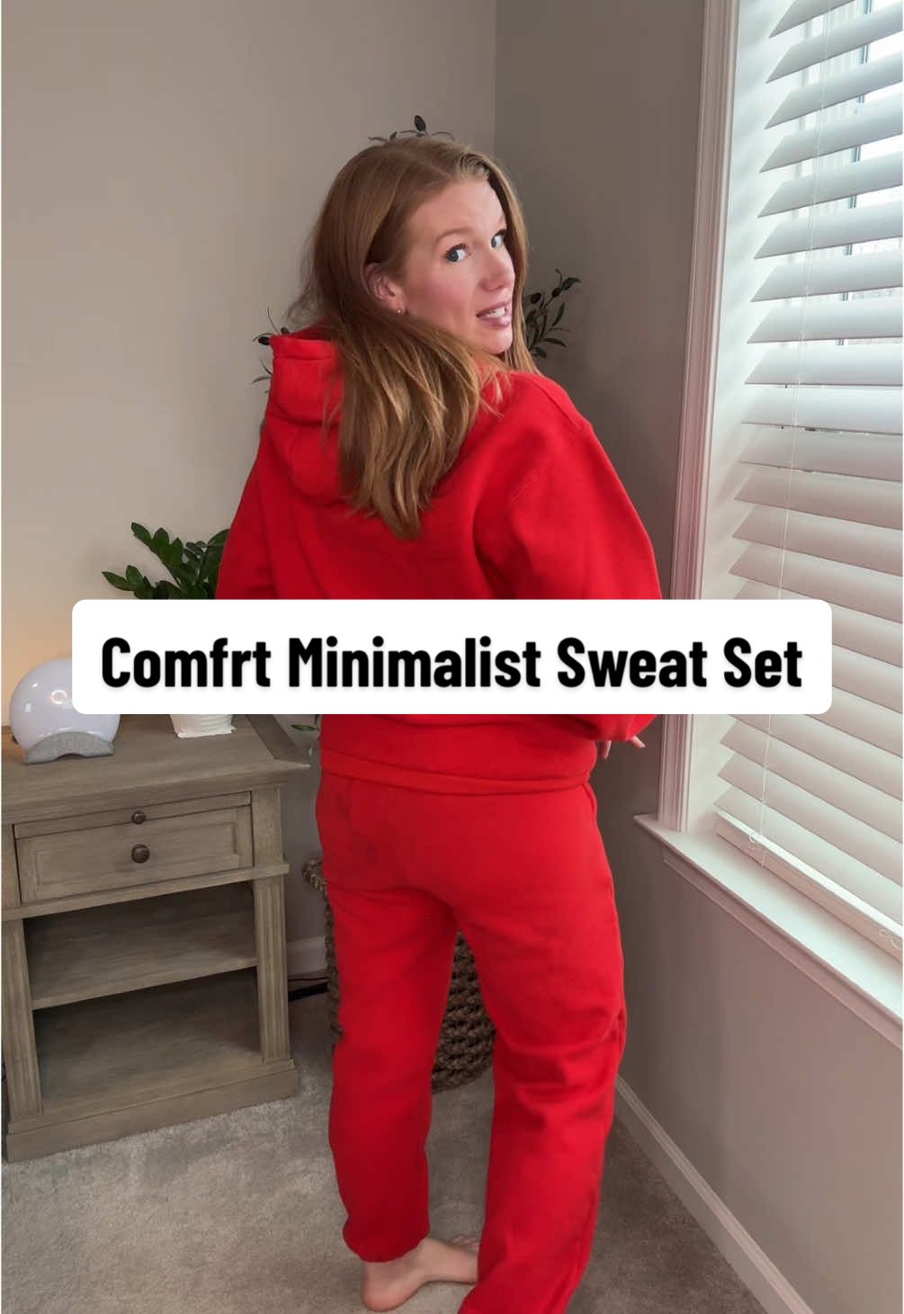 🚨The red @Comfrt minimalist sets are fully stocked🚨 #comfrt #sweats #sweatset #comfrtsweatpants #comfrthoodie #loungewear #treasurefinds #spotlightfinds #tiktokshopholidayhaul #ttsdelightnow #giftguide #starcreatorcompetition #ttsstarcreator #tiktokshopcreatorpicks #mademyyear #newyearnewaura #tiktokshopyearendsale