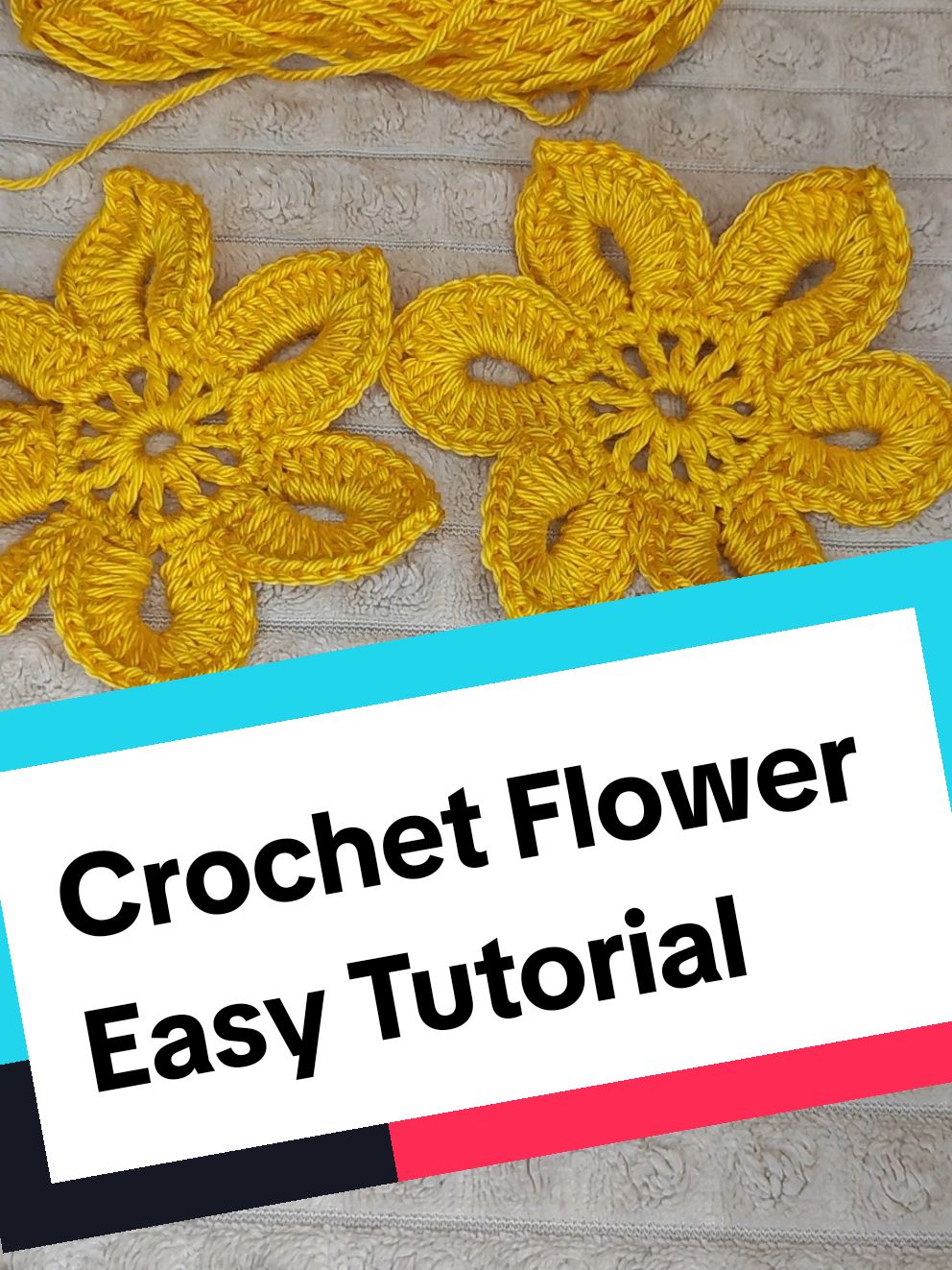 What do you think of this flower? #crochetflowers #crochetaddict #crochetinspiration #crochetyarn #diycrochet 