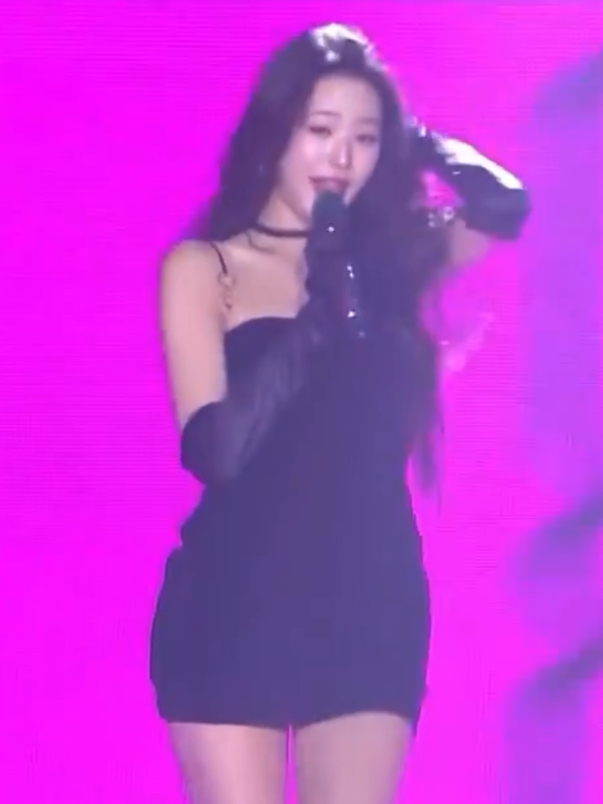 Neng wony 🥵🔥🖤 #wonyoung #ive #fyp 