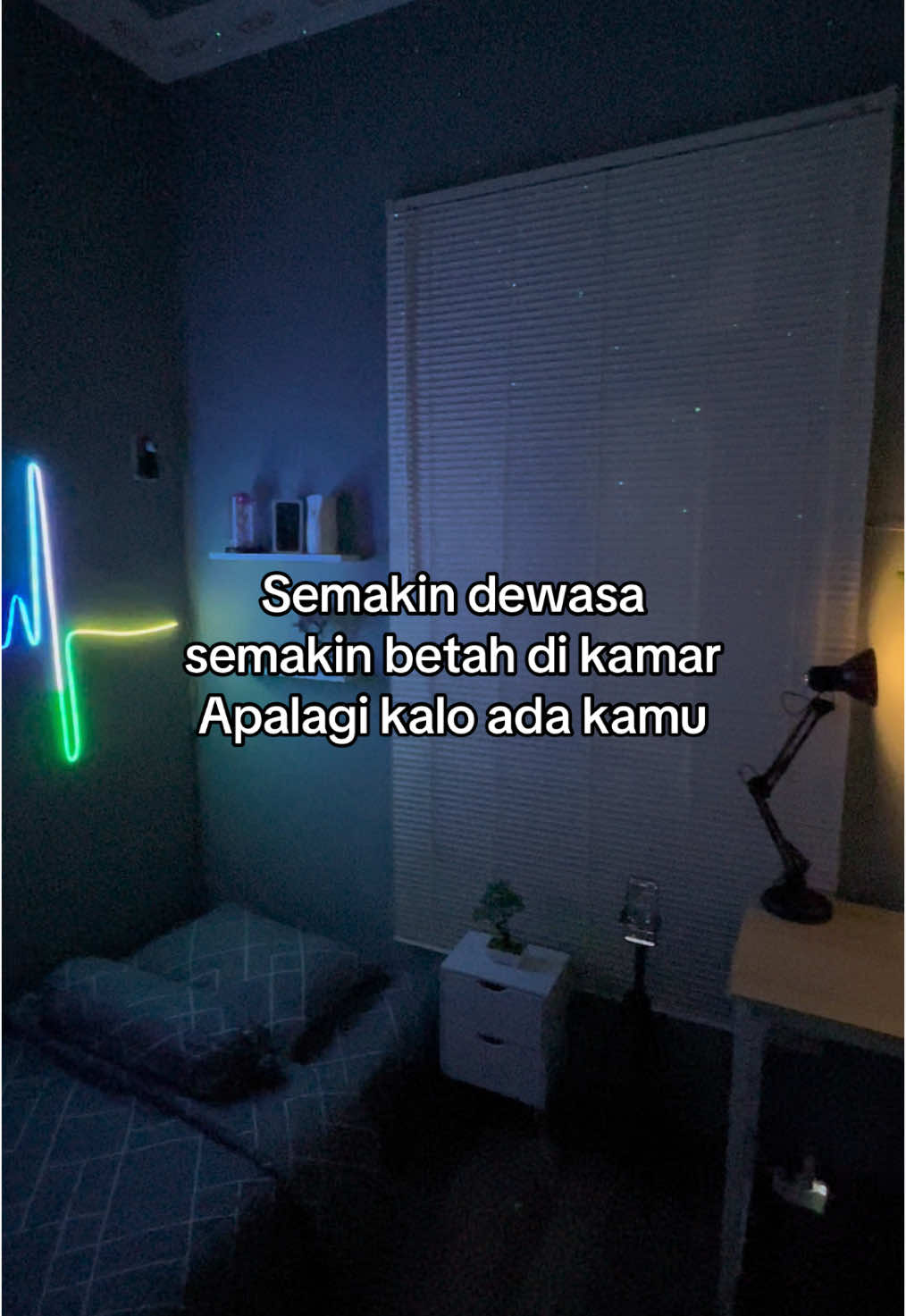 Aku sarungan koe dasteran  Behhh 🥵