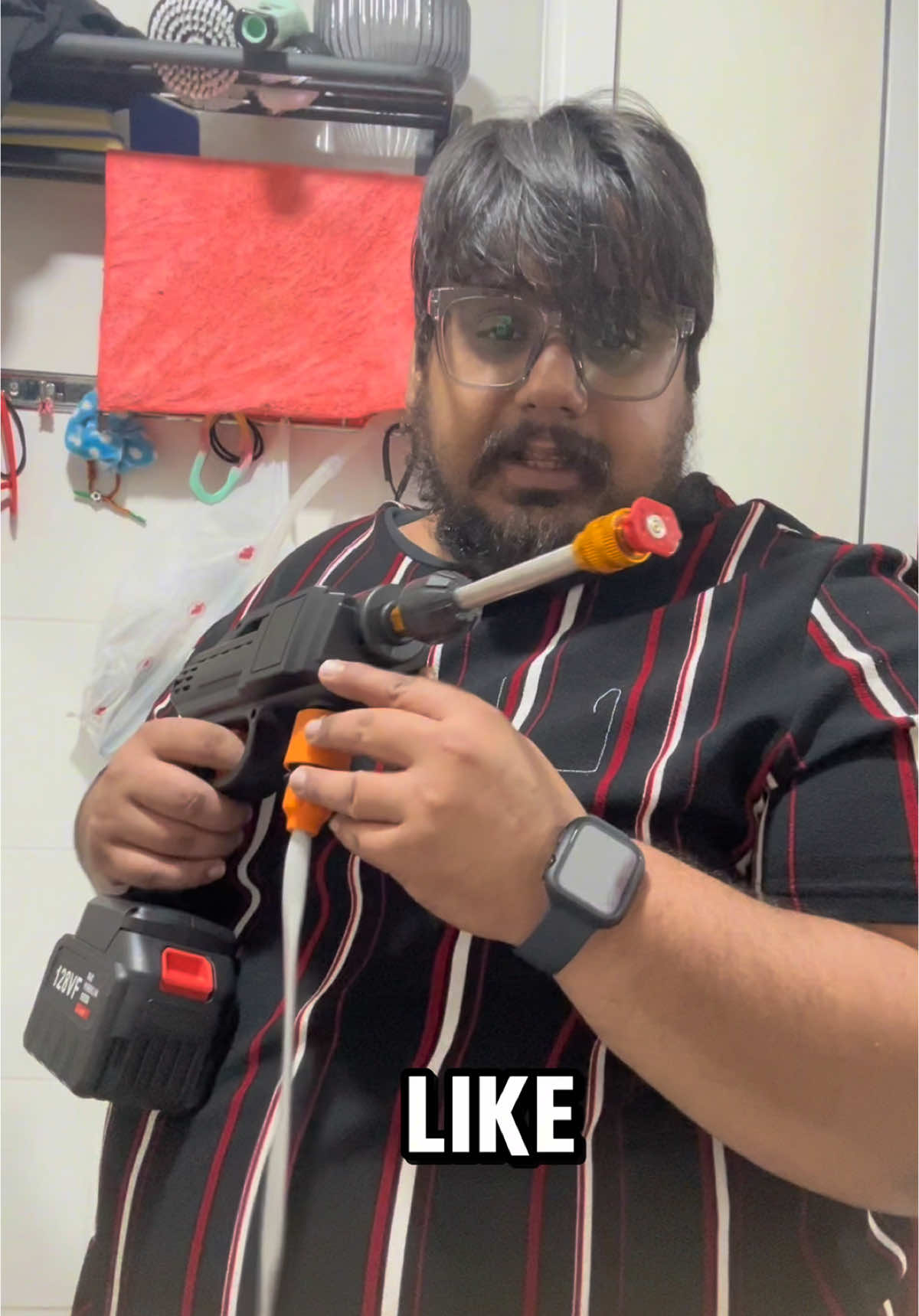 This presure washer is amazing i love it #CapCut #CreateToWin #createtowin #viral #sgviral #sweetdeals #lowprice #dealsforyoudays #fyp #musthave #quality #excellent #premium #bigbattery #presurewashing #presurewasher 